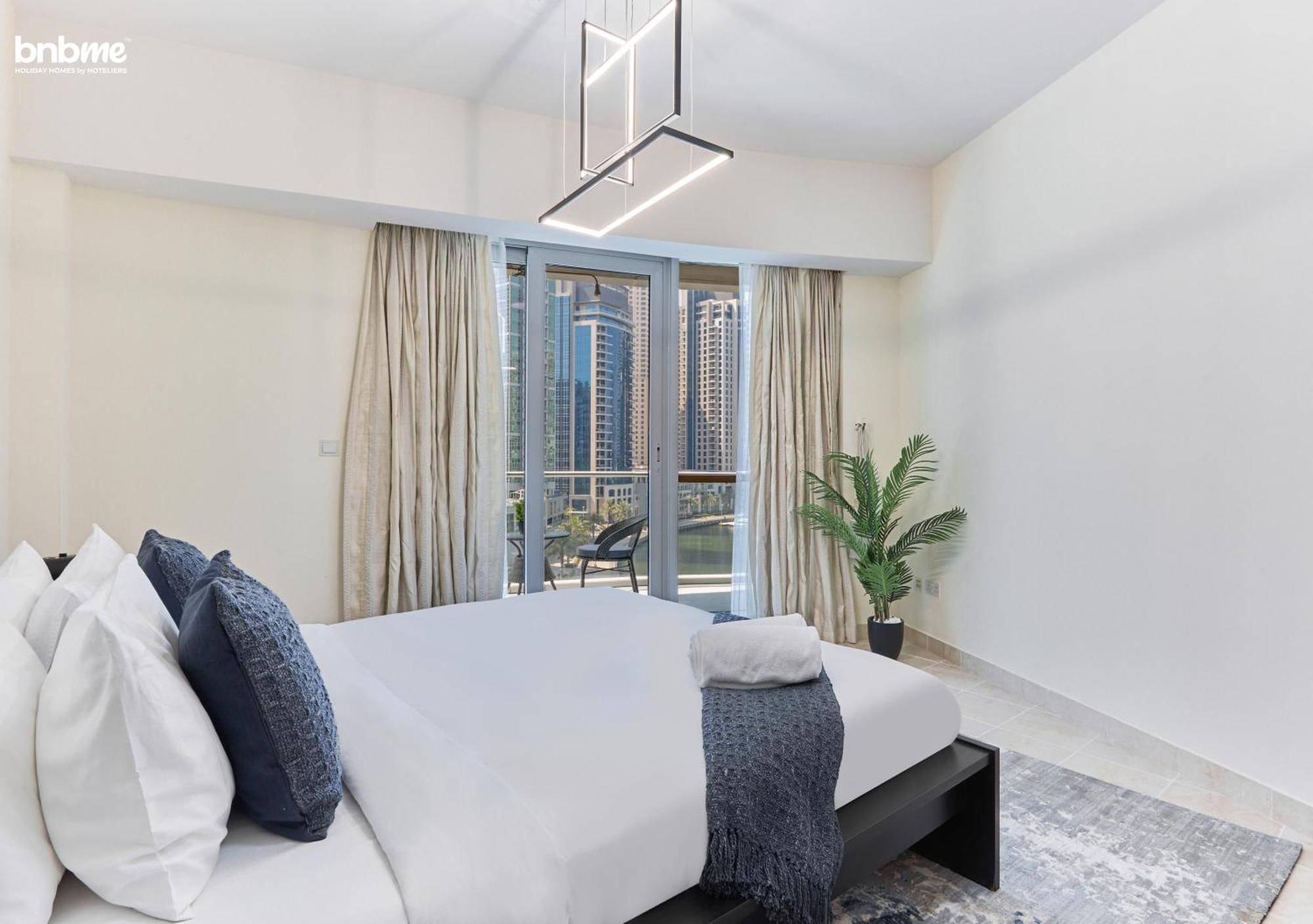 Bnbmehomes - Damac Waves Tower Appartement *
